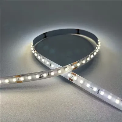 عدسة ضوء الشريط LED